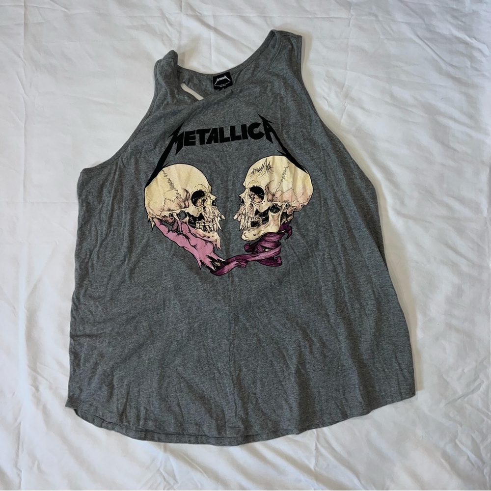Torrid Gray Graphic Tank Top. Metallica. Size 3X. Cut away design in back